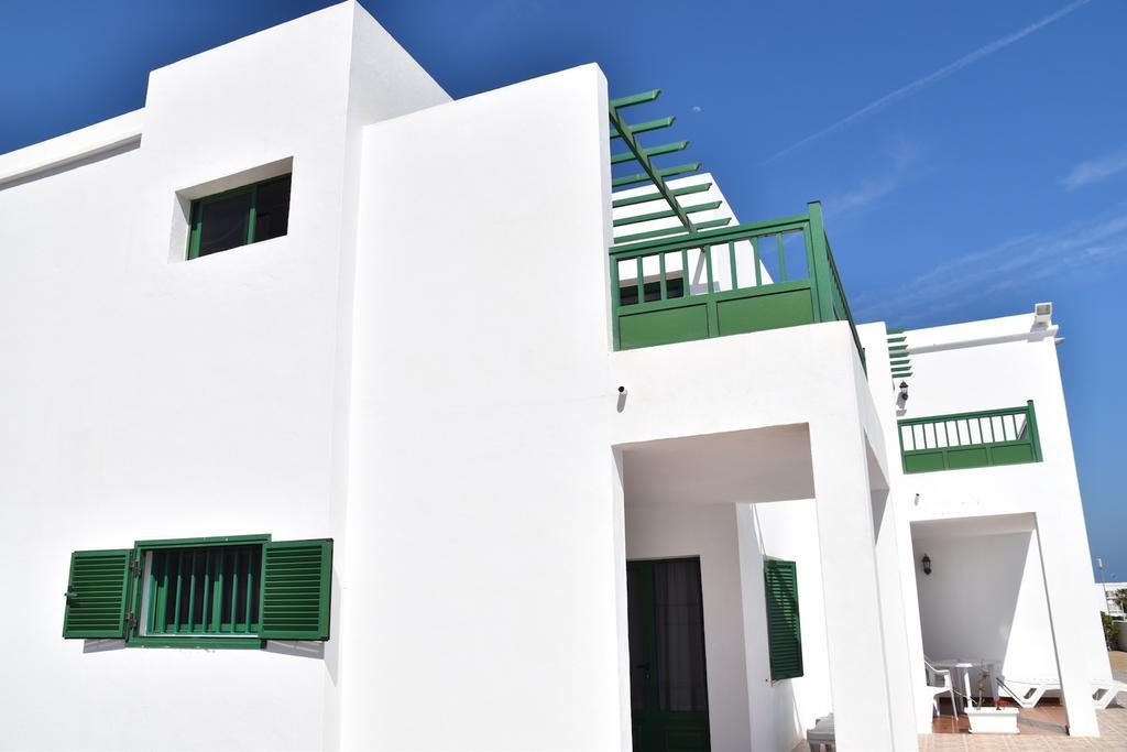 Alhambra Apartamentos Tias Exterior photo